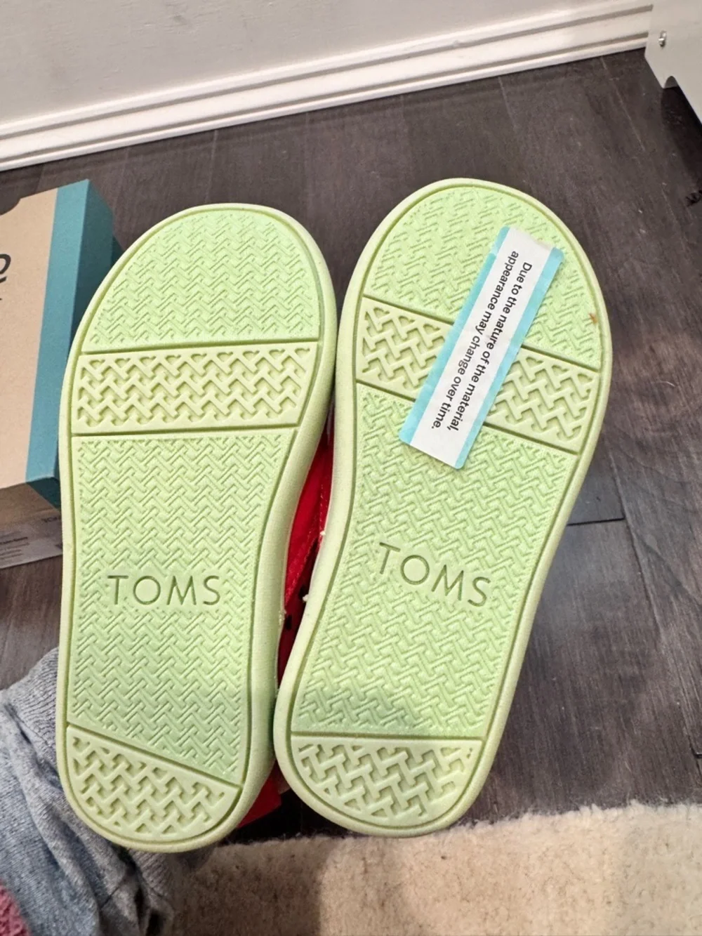 NWT TOMS Girls 8 Kids Pink Black Green Watermelon Slip-On Sneakers Canvas Shoes